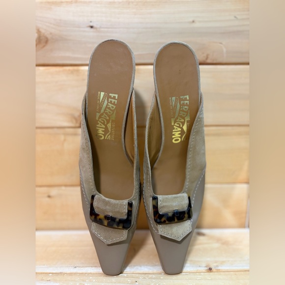 Salvatore Ferragamo Shoes - Vintage Salvatore Ferragamo leather Kitten Heel Slide Mules - Women’s 8.5